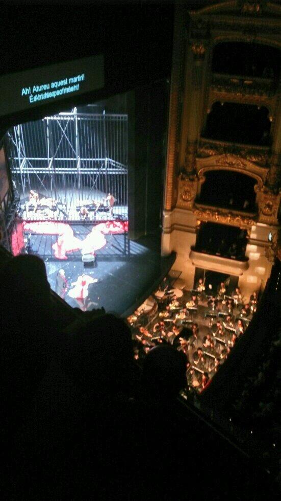 jordi_miras's tweet image. Estrena #Tosca, gran #Radvanovsky, suïcidi vibrant, decorat just, ovació públic i protestes treballadors @Liceu_cat