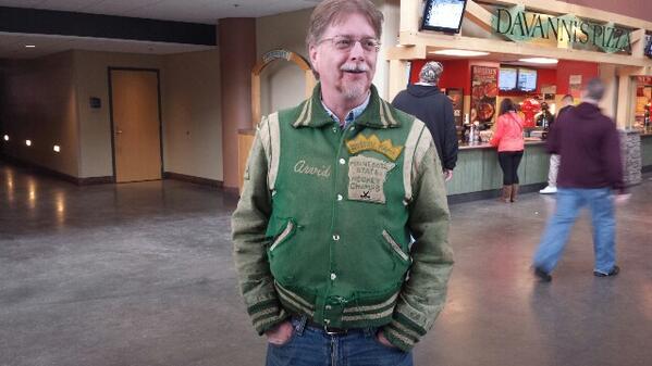 IceEdgeHockey's tweet photo. Great Roseau letterman jacket I saw at tourney http://t.co/buUMQxbYFa