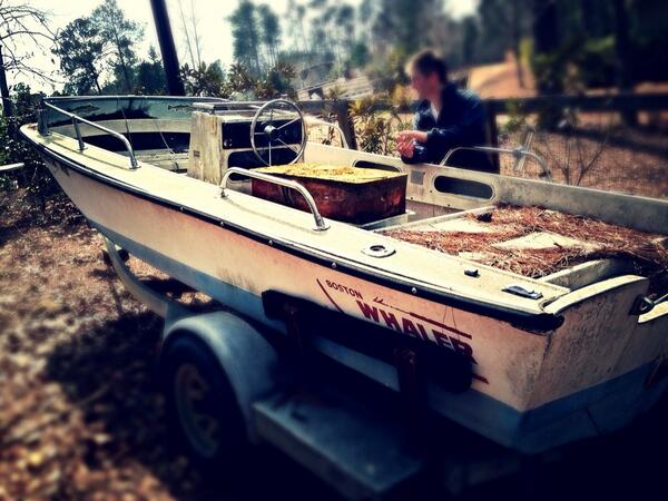 bricehbishop's tweet photo. Hopefully my new project boat #bostonwhaler http://t.co/dNZ1JvNagE