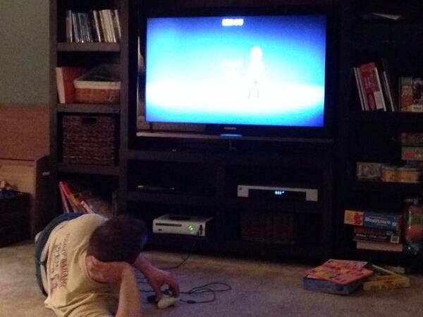 My husband, trying to get HBOgo to work, has resorted to lying on the floor #TrueDetectiveFinale
