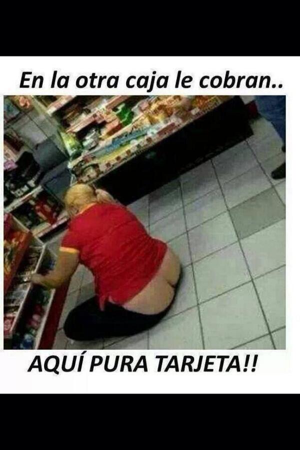 Nemeland's tweet photo. En el oxxo http://t.co/K8jj1OL2LE