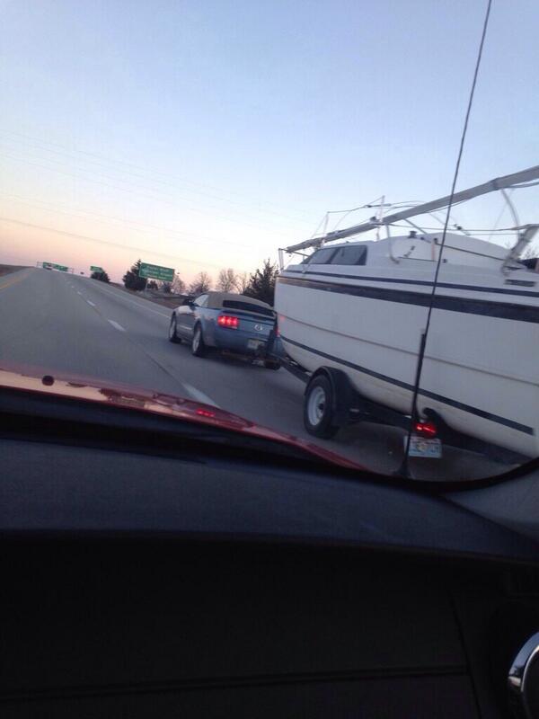 ItsurBootheel_'s tweet photo. Only in the bluff do you see a mustang pulling a boat. http://t.co/jHDpdikuGv