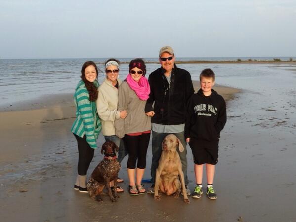bayytodd's tweet photo. Love this. Love my fam. http://t.co/Y76eHkjEFH