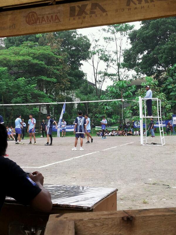 SMAN 27 Bandung melawan SMAN 3 Cimahi