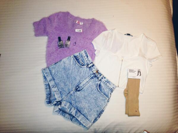 toritor24's tweet image. Got some goodies in San Francisco #AmericanApparel #Forev21