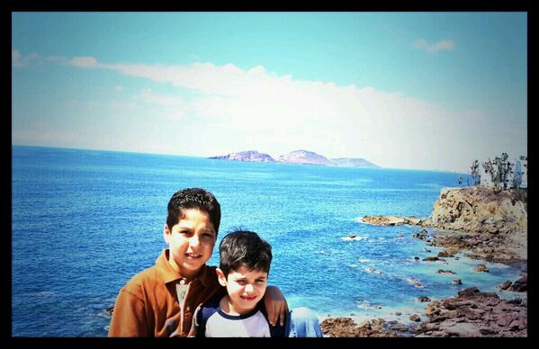 jaz_ashley's tweet photo. Tres Islas #mishijos #mazatlán http://t.co/YTuz8JNCMI