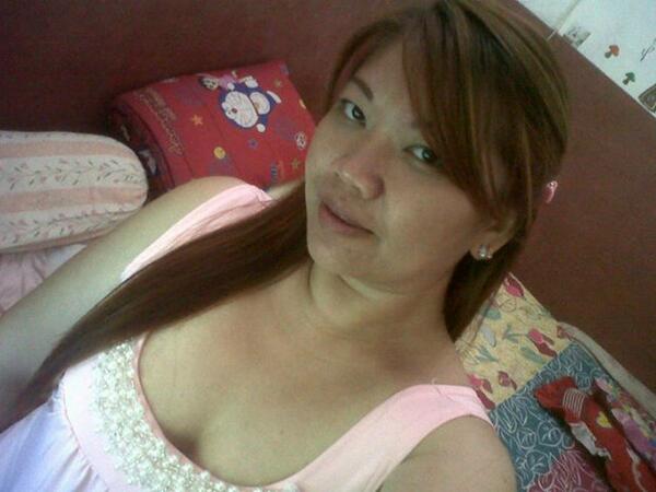 chico_15336's tweet photo. Jst wna say gud morning guyz ;) http://t.co/NxC5sGB13R