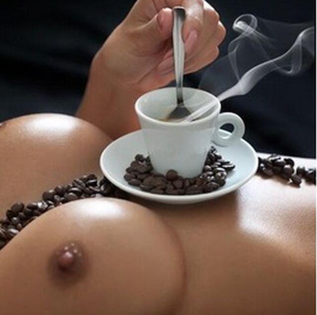 Naked with a cup of coffee - a great way to spend the mornings http://t.co/GKVLaZIBxb http://t.co/2q
