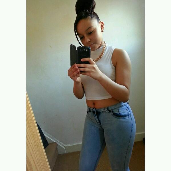 _officialpariss's tweet photo. New avi http://t.co/fEyRBFSCI0