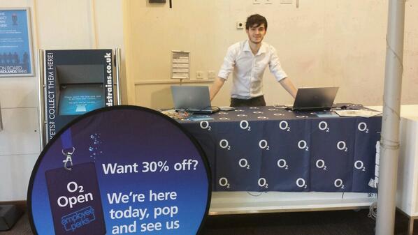 racheldivsto2's tweet image. @daleclarko2 @HabibKhatib_o2 We've gone back to univeristy today! #o2open