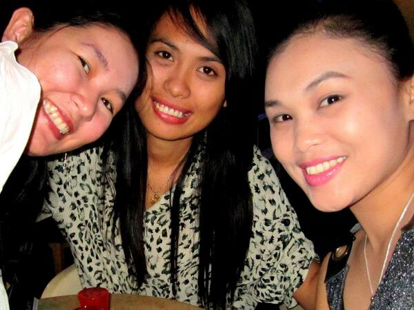 annacenteno's tweet photo. Miss this two beautiful ladies. #blessed #FriendsForLife #pretty @IngridVeronicaj  @chanonane http://t.co/0FDc8MMg8t