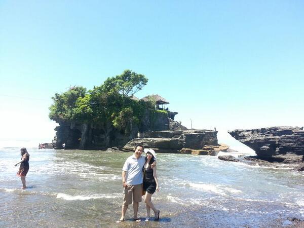 wenbemz's tweet photo. Wonderful time with my lovely husband http://t.co/ybXy9kUnjr