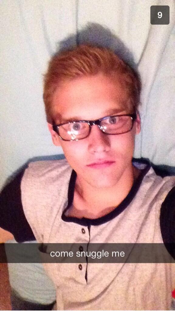 pchambo6's tweet photo. #mcm who's ganna send me cute snap chats like these..? oh wait no body cuz no ones face is as cute as Caleb's :// http://t.co/xg5IziyHzQ