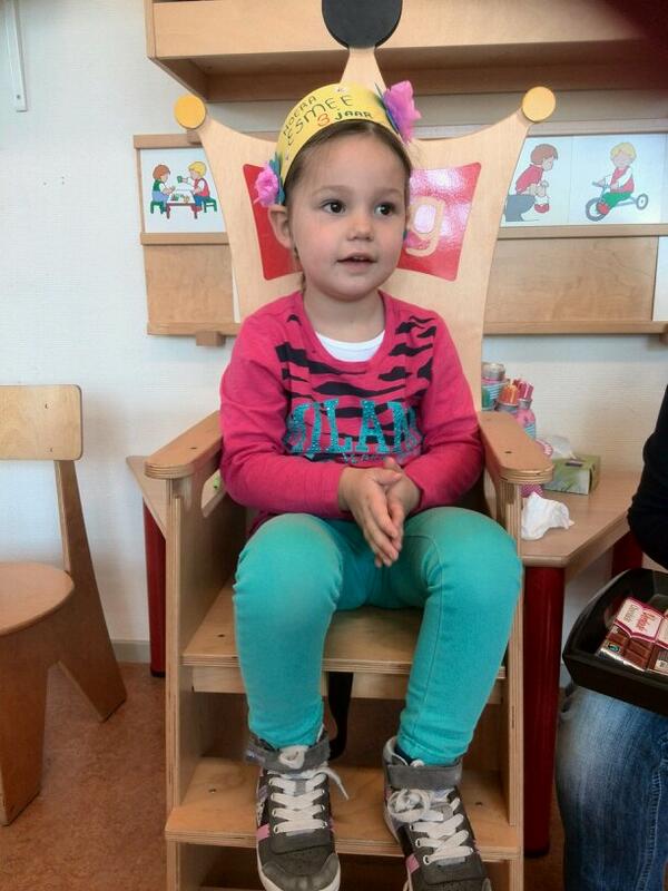 CindyvRiesen's tweet photo. #jarig #peuterspeelzaal http://t.co/vLN52K94HP