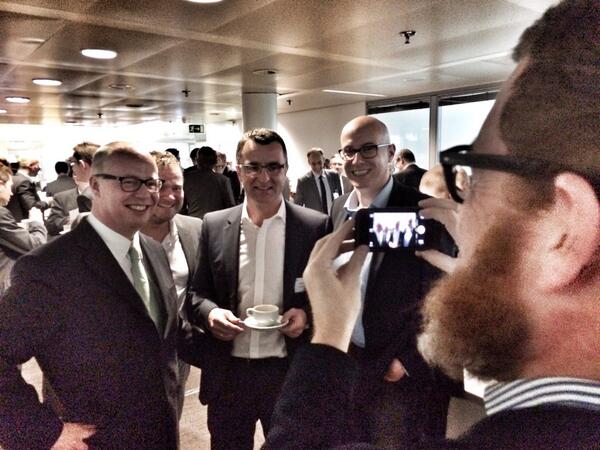 carsten_erdmann's tweet photo. Posing fürs Familienalbum: @SvenGoesmann , @SteilD & @UlmUlrich by @KaiDiekmann #dpa14 http://t.co/spvG2B7jjY