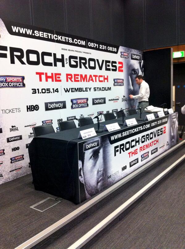 SkySportsBoxing's tweet photo. The scene is set...The calm before the storm? #FrochGroves2 http://t.co/GdGlK76vUf