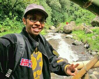 OyirShinoda's tweet photo. #SelfieWinLumia ikutan yuk @glorytees     http://t.co/opdUn2IBFQ @kartudanamon @NokiaIndonesia http://t.co/fVaFCd1zVe