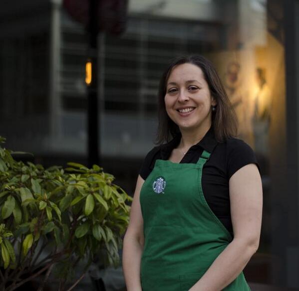 ally_sbux_ops's tweet photo. 4 managers share their passion for a retail career at Starbucks http://t.co/yvPC5iBvox http://t.co/FYvYZndno3