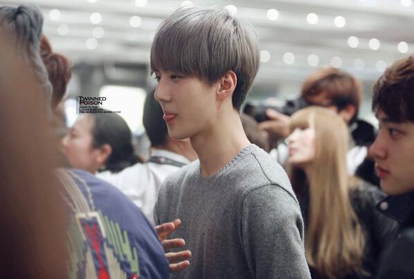SpringMusical's tweet photo. ทำผมสีนี้จะไม่ทนจริงๆ #คุณทนผู้ชายที่ชื่อโอเซฮุนได้ดีแค่ไหน http://t.co/RTYlMMdUJH