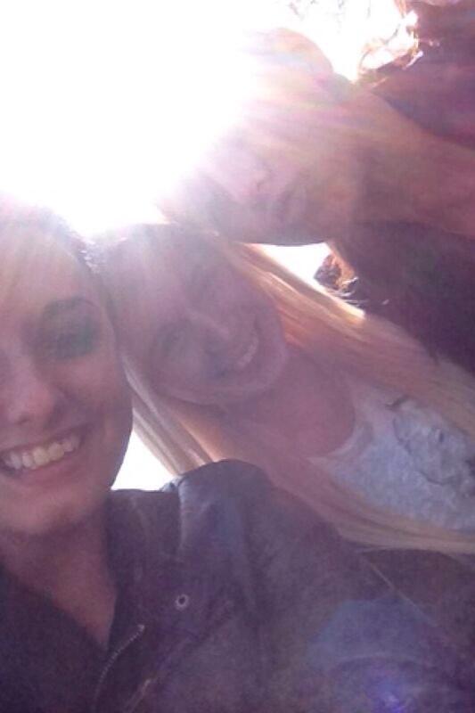 xmarcella97's tweet photo. love 😘 @melanievergeten @xsavannaah http://t.co/RuP86xoaFS
