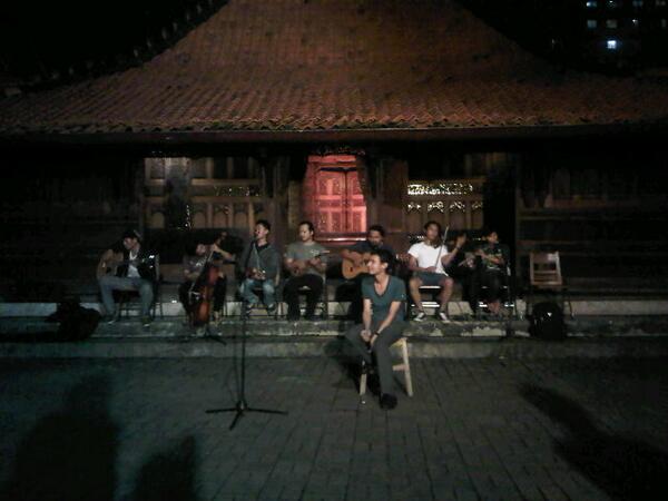 bataviamood's tweet photo. Ngetjroeng at Bentara Budaya Jakarta, tonite and 24 mar frm 6-8pm fortnightly on mondays http://t.co/atG6PYWx4q