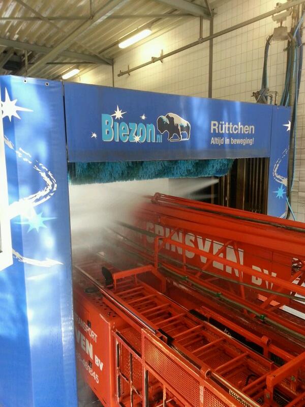 UltraServiceBV tweet picture