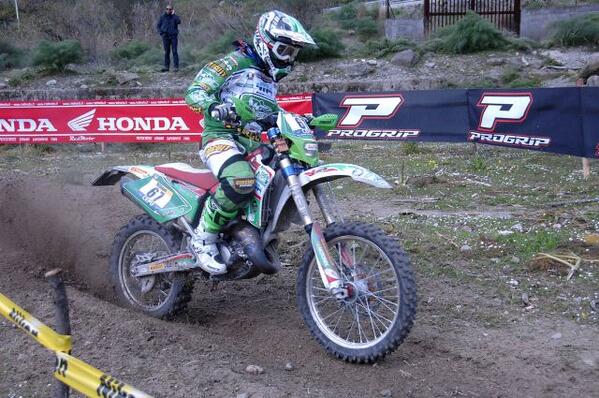 ItalianoEnduro's tweet photo. @jacocerutti CERUTTI E SORECA FIRMANO LA PRIMA PROVA #UNDER23/SENIOR A #MOTTACAMASTRA (ME) @federmoto http://t.co/cUHi1Ekkp3
