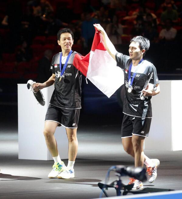 edittag's tweet image. Padahal cuma rerun, tapi tetep deg2an #NETAllEngland2014
