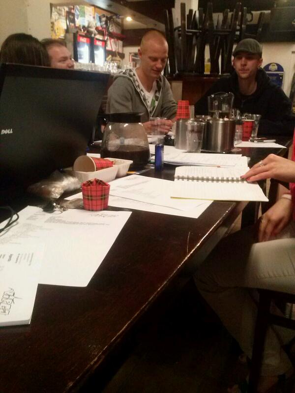 EmielHack's tweet image. Vergaderen!! Activiteitencommissie sv virgo epic party's je weet zeluf!