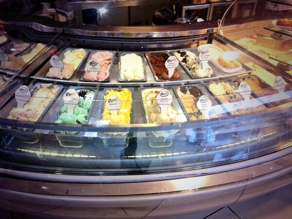 SugarRush_32's tweet photo. What a beautiful day..the sun is out!! 😊 Come into Sugar Rush and treat yourself to our amazing equis ice cream! http://t.co/6RCJsGp2PJ