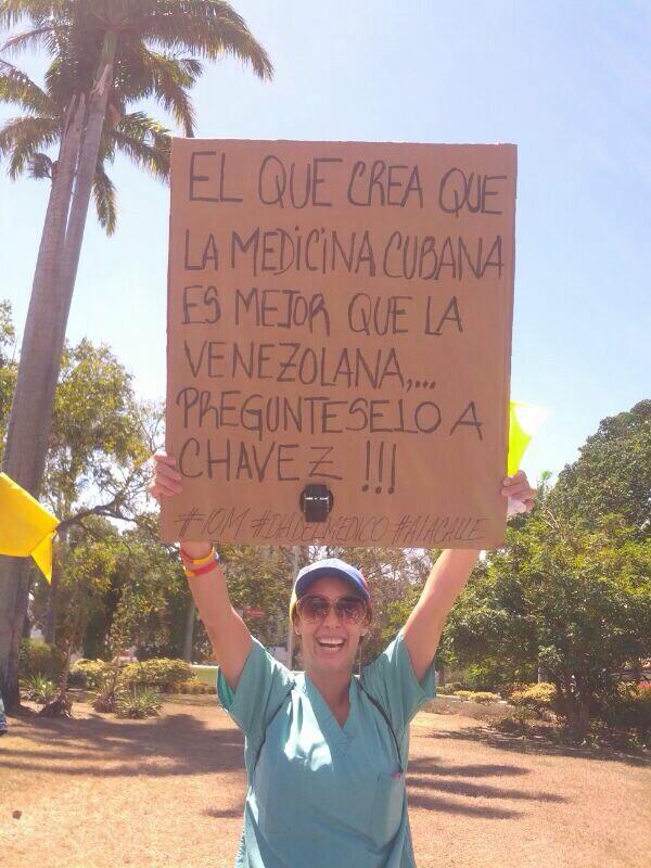 AnonymousVene10's tweet photo. Una patada en el rostro #SOSVenezuela  #ResistenciaVzla  #ElQueSeCansaPierde http://t.co/WEWDBkUEQi