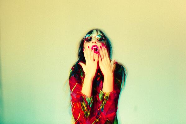 LLposse's tweet image. In studio with my friend &amp;amp; film director/photographer @mizmonday playing with color. ow.ly/uqSch