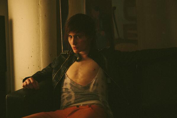 LLposse's tweet image. Sloane Cobain in his apartment. Cigarettes, vodka, and dreaming of the future. more: bit.ly/1lOKh36