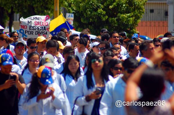 Marcha de los médicos en #Merida  (vía @carlospaez68) #10M