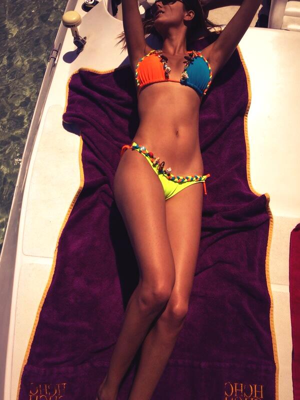 BarbieAbreu's tweet photo. Confieso que soy adicta a las playas de mi hermoso país 💛💙❤️ Que perfecta eres Venezuela Con mi 👙@MAbyShatrin http://t.co/I3sUGLlBDs
