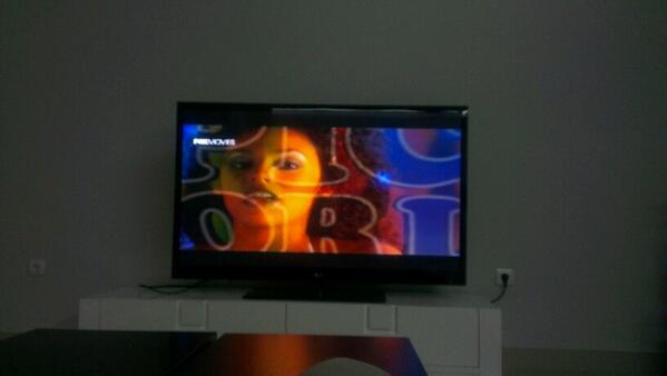 ayab0nga's tweet image. Spice World on FoxMovies!!! Aaaaaaaaarggggghhhhhhh!!! #angolanTV #mondaytreat