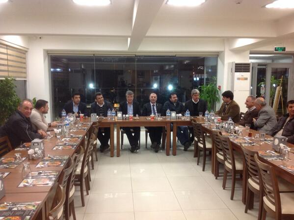 remzitopuk's tweet photo. 50. Komite Üyelerimizle Küçük sanayi @Fasulyeli de yemekteyiz... http://t.co/WZbTfzpWYp