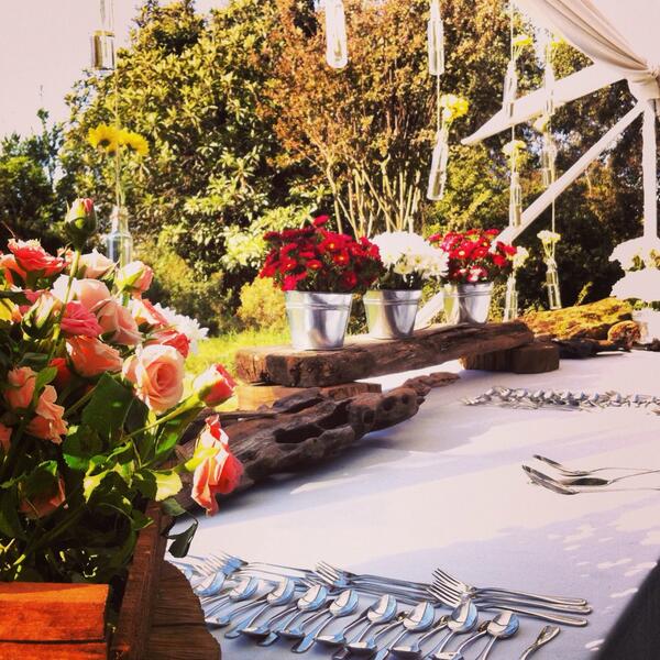 unaescena's tweet photo. #matrimonio #linderos #casalihuen #mesondepostres #decoracion #unaescena http://t.co/mqj9s886iA