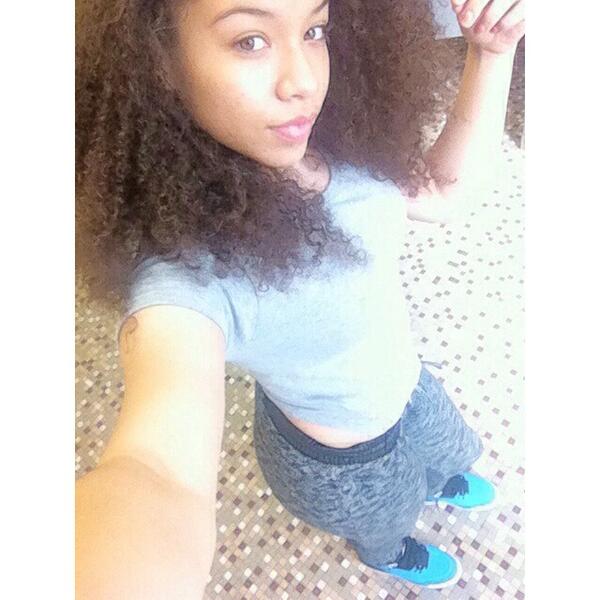 miamillz's tweet image. #basic #samepose 😷