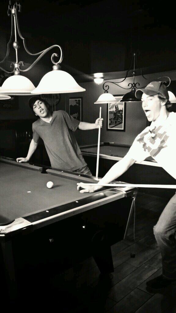 dunbar_shayna's tweet photo. Glad you guys had fun ! #pool #bartime #18thbirthday @NotARezDog @Tommy_MBR http://t.co/MBtQImX9Wn