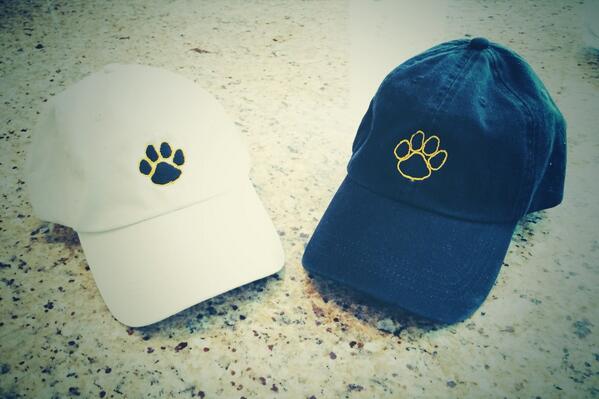 TigerHeritage's tweet photo. Sunny and 70's! Perfect day for a #TigerHeritage cap! 40% off thru Saturday! Available in black and stone. http://t.co/Zvs5m1rR2E