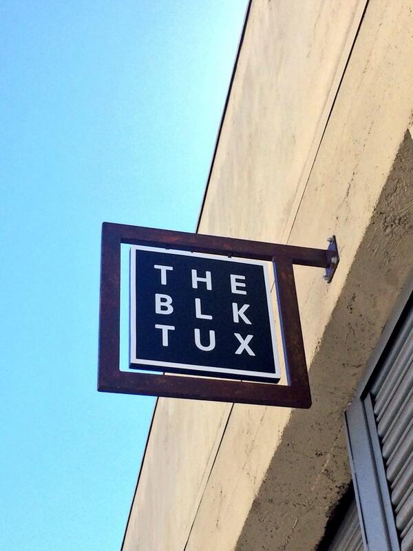 Desi_Buchanan's tweet photo. Popped by @theblacktux HQ today. These gentlemen are doing stylish tuxedo rentals right.Check them out! #theblacktux http://t.co/bOhaj44X74
