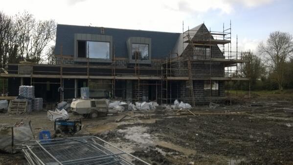 KenByrnePDA's tweet photo. New house coming together for a May finish. Donabate. http://t.co/GfIweGKsBH