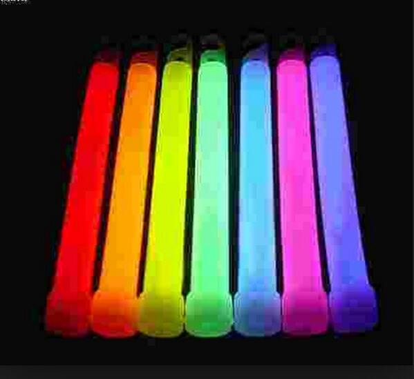 snugasabug14's tweet image. New light sticks, only seen in the snug as a big festival kit