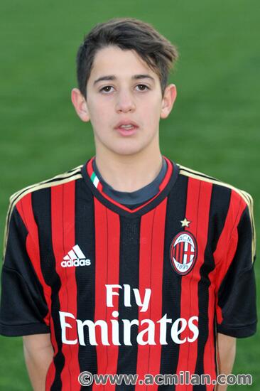 Acmilan Youth Sector On Twitter Happy Birthday To Milan Esordienti 2002 S Forward Andrea Capone Who Turns 12 This Is His First Milanyouth Season Http T Co Acrgtegkur