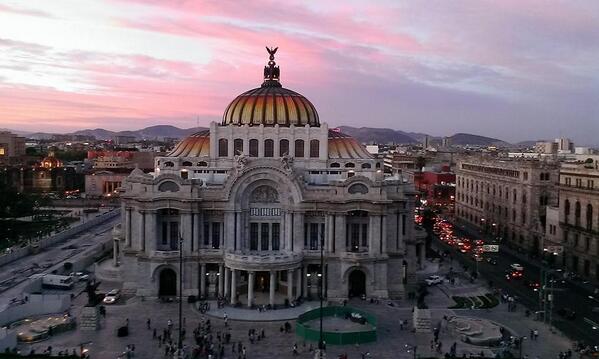 turismocdmx's tweet photo. Gracias por la Foto #CDMXEstaIncreible “@TourismMx: RT @Anliliart: Además fue una tarde super especial. #YoAmoDF http://t.co/aIohIzayf3 ”