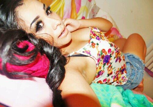 DerekDecesarWC's tweet photo. “@KuhrenGumpWC: All for you, boo @DerekDecesarWC <3 http://t.co/AX8LNiFA8W” mine nigguhs back the fuxk off :)