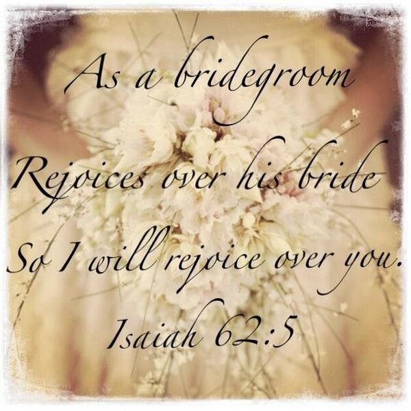 liesbosman's tweet photo. @Mia__13 @franzel10 lief vir julle!💚 http://t.co/c3Csta7vXN