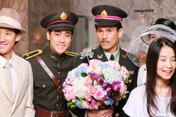 HUT THE STAR8 tweet media
