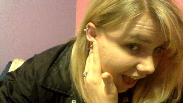 BlondeCandy102's tweet photo. New 6's!!!! :D http://t.co/5EUbgchKCt